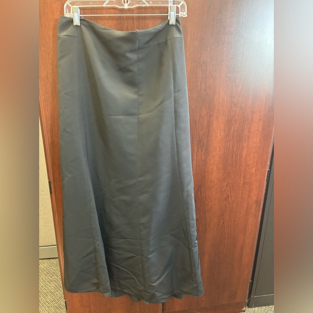 Anne Taylor Black Skirt